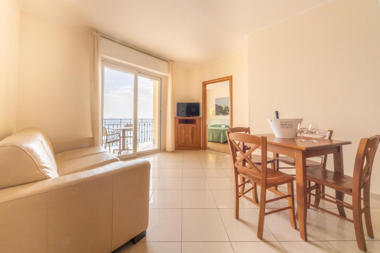 Lido Resort Finale Ligure Exterior photo