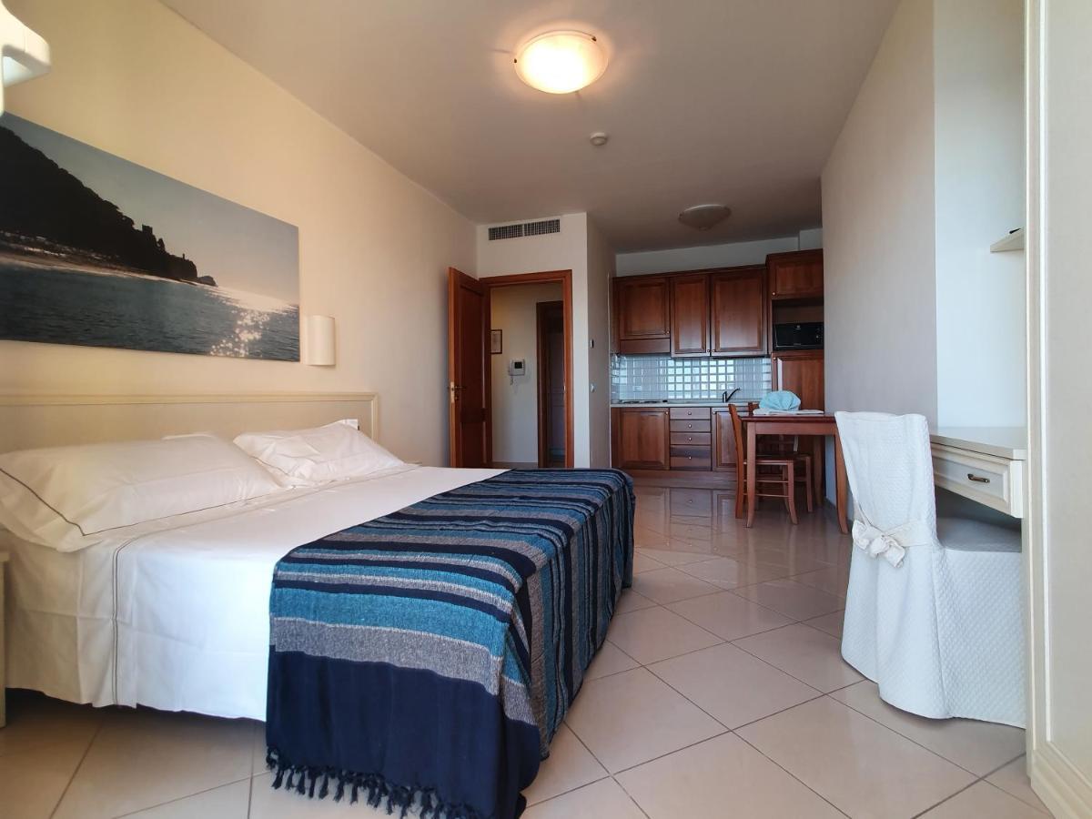 Lido Resort Finale Ligure Exterior photo