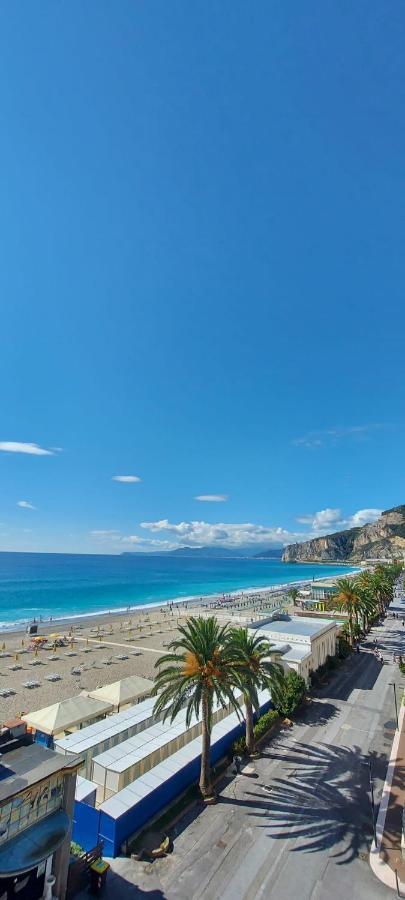 Lido Resort Finale Ligure Exterior photo